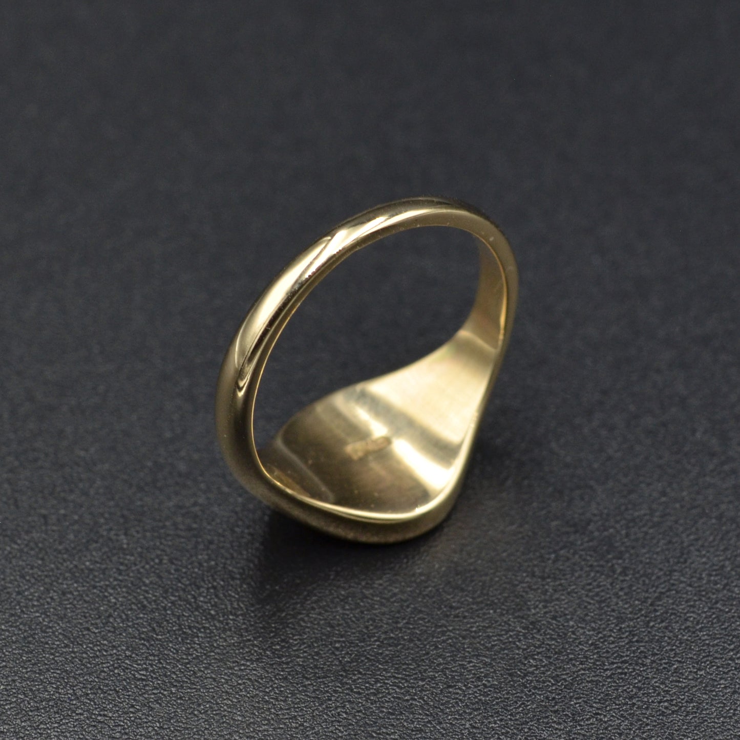 Vintage 10k Gold Signet Ring