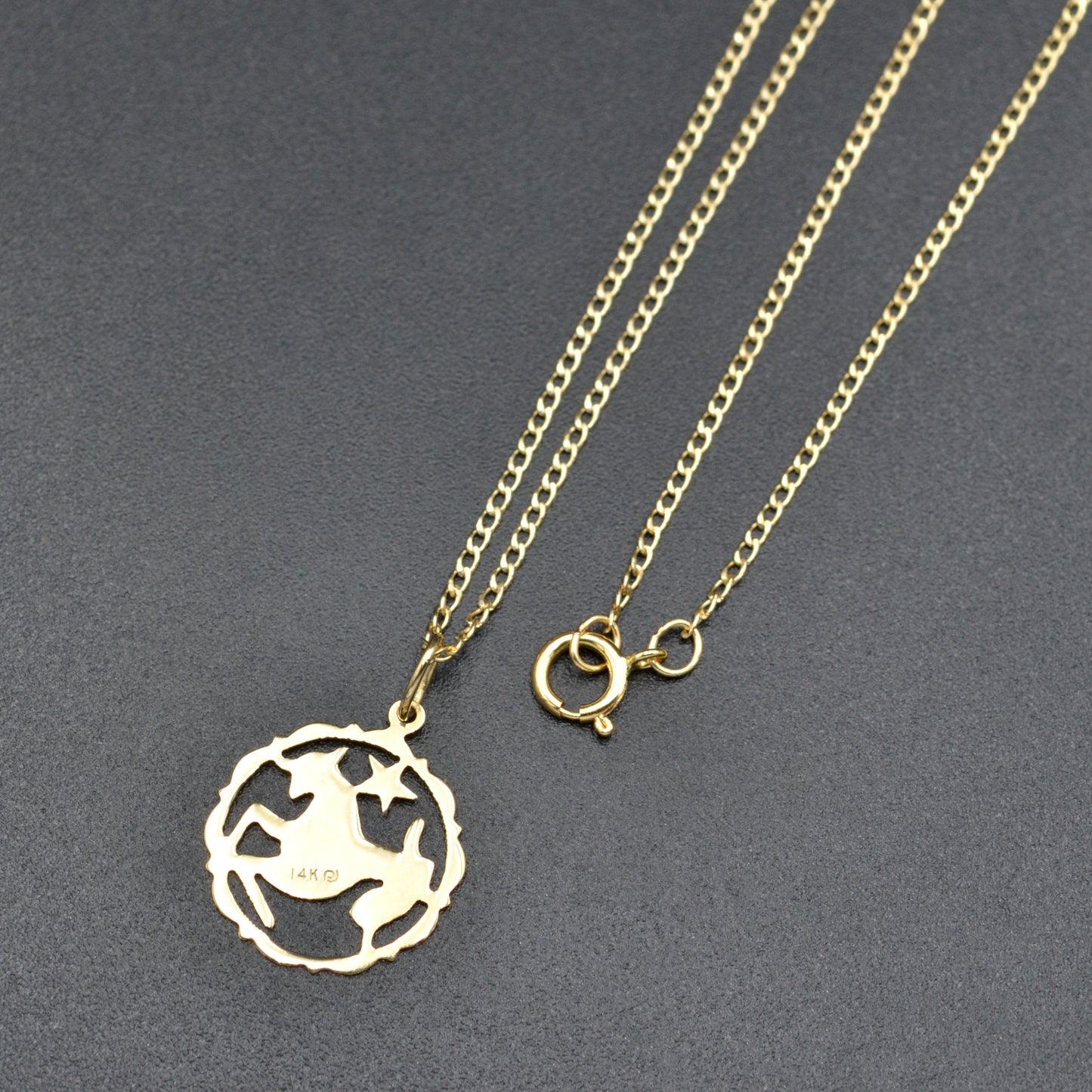 Vintage 14k Gold Taurus Pendant Necklace