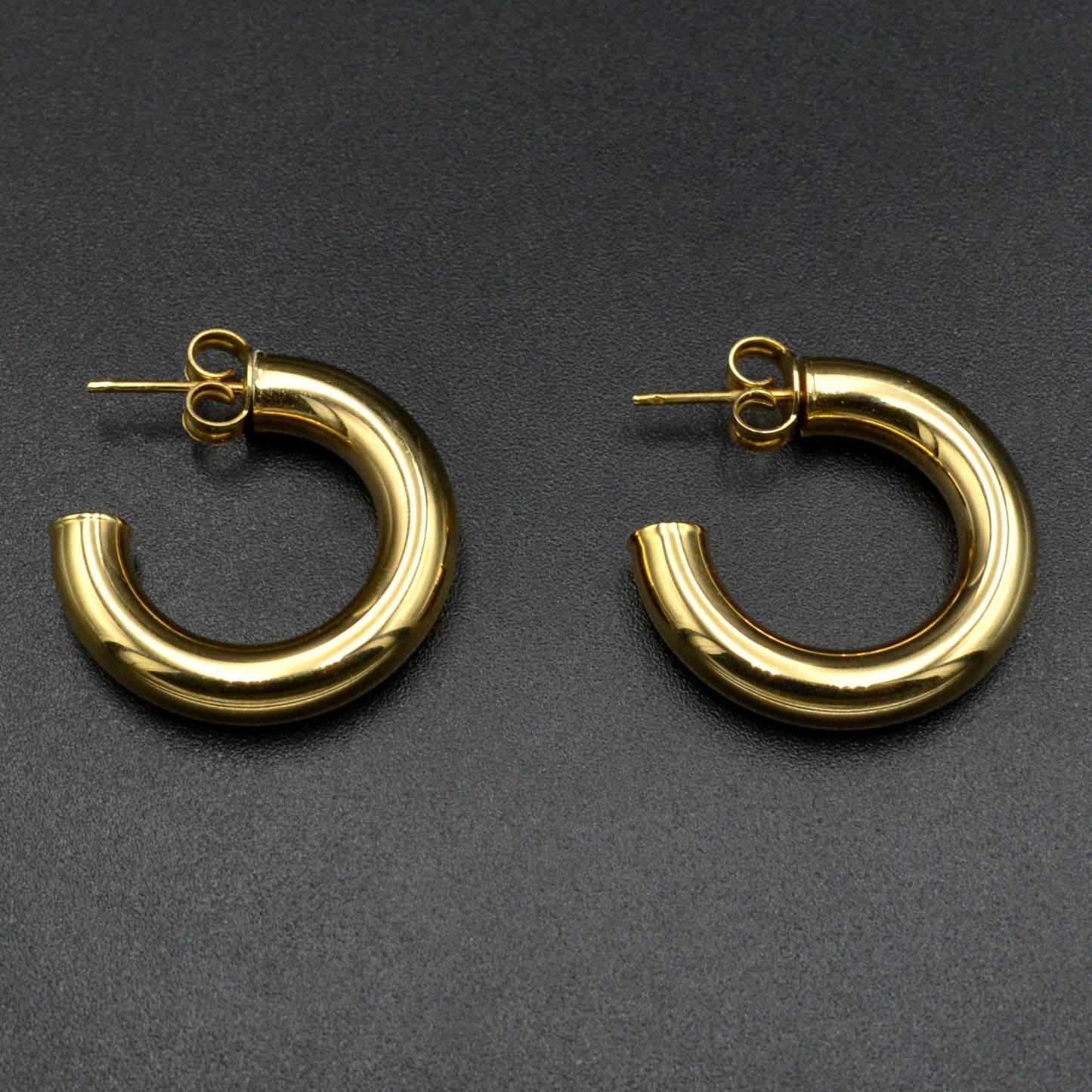 Vintage 14k Chunky Gold 3/4 Hoop Earrings