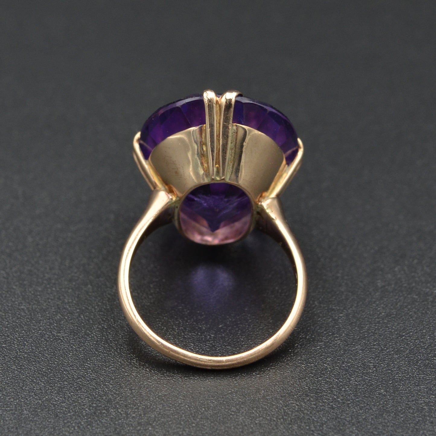 Antique Victorian Amethyst and Gold Ring