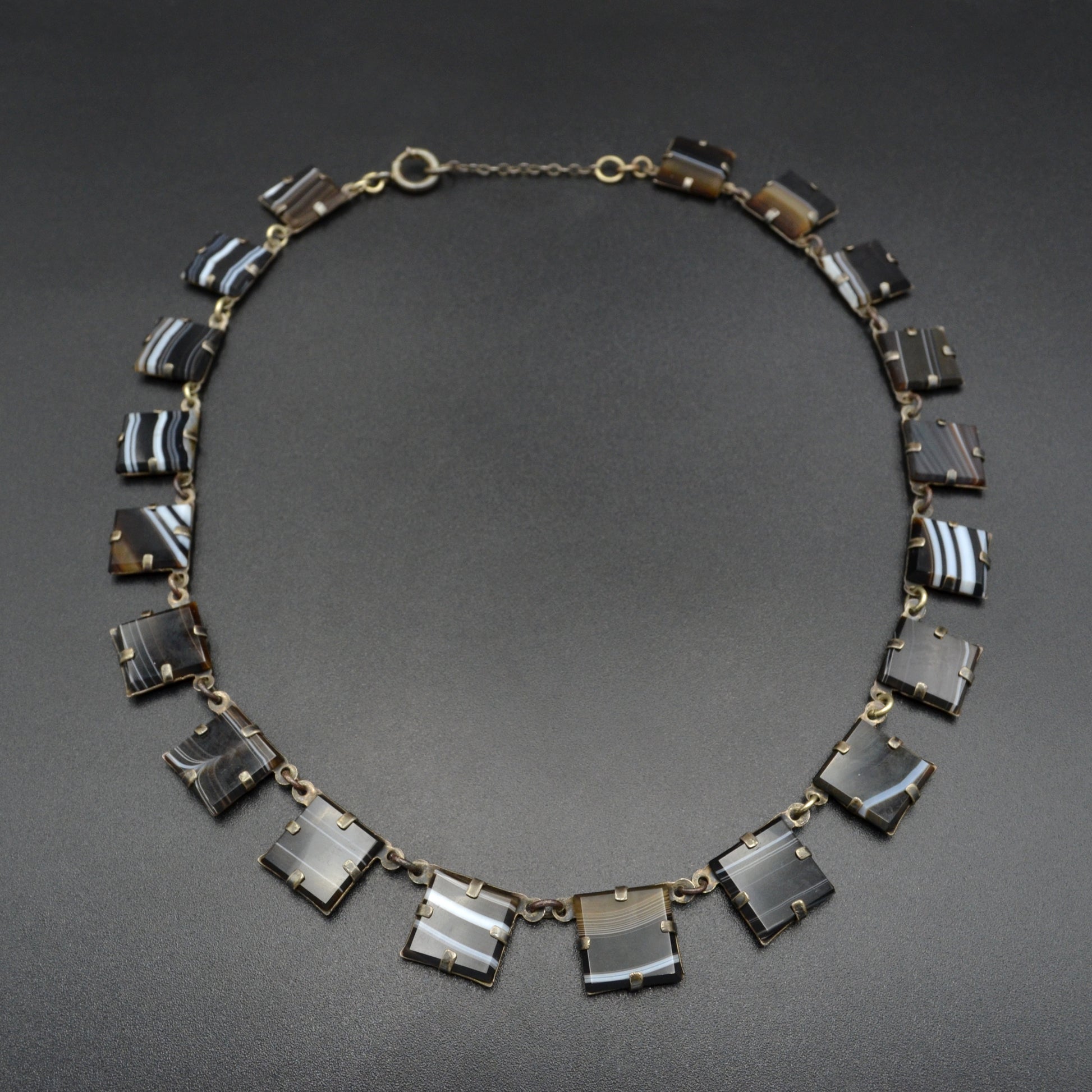 Vintage Art Deco Era Banded Agate and Sterling Silver Rivière Necklace