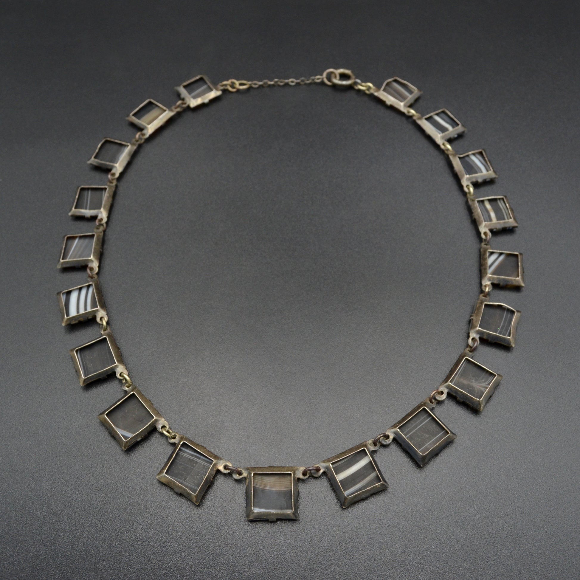 Vintage Art Deco Era Banded Agate and Sterling Silver Rivière Necklace