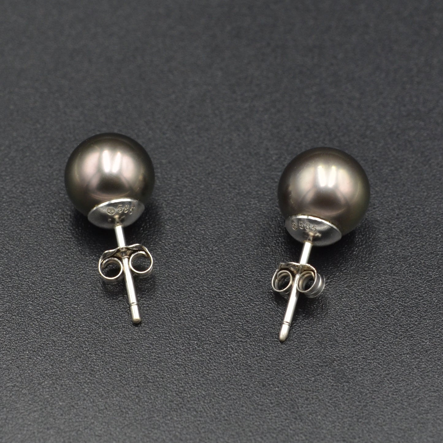 Vintage 14k White Gold and Black Pearl Post Earrings
