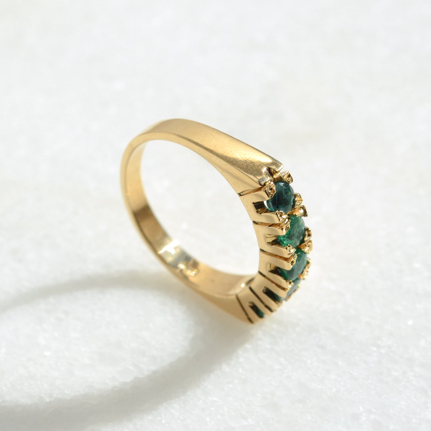 Vintage Emerald and 18k Gold Ring