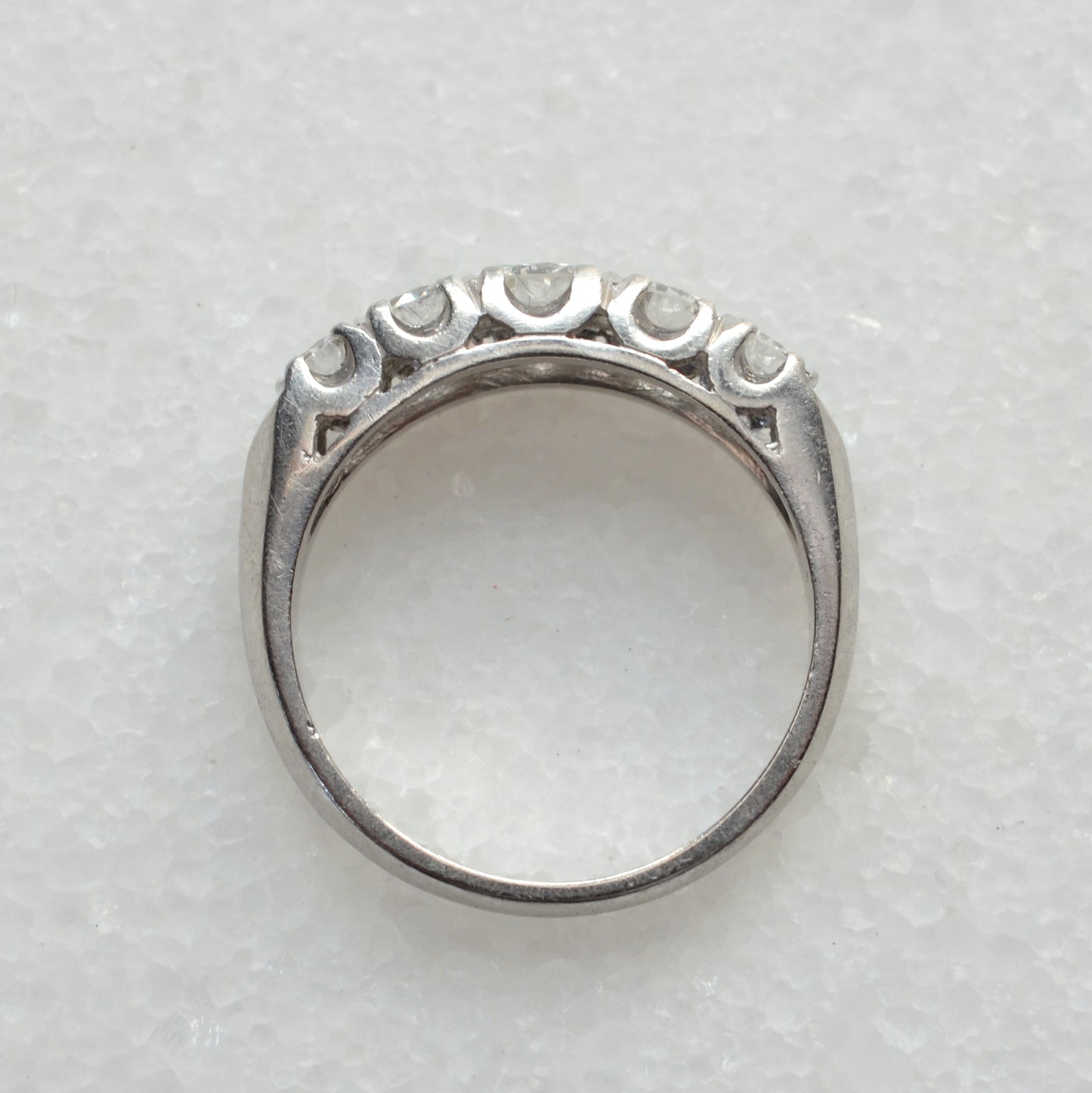 Vintage Graduated Diamond and Platinum Ring