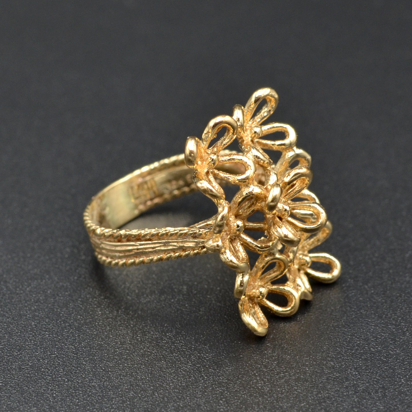 Vintage 10k Gold Wire Flower Ring