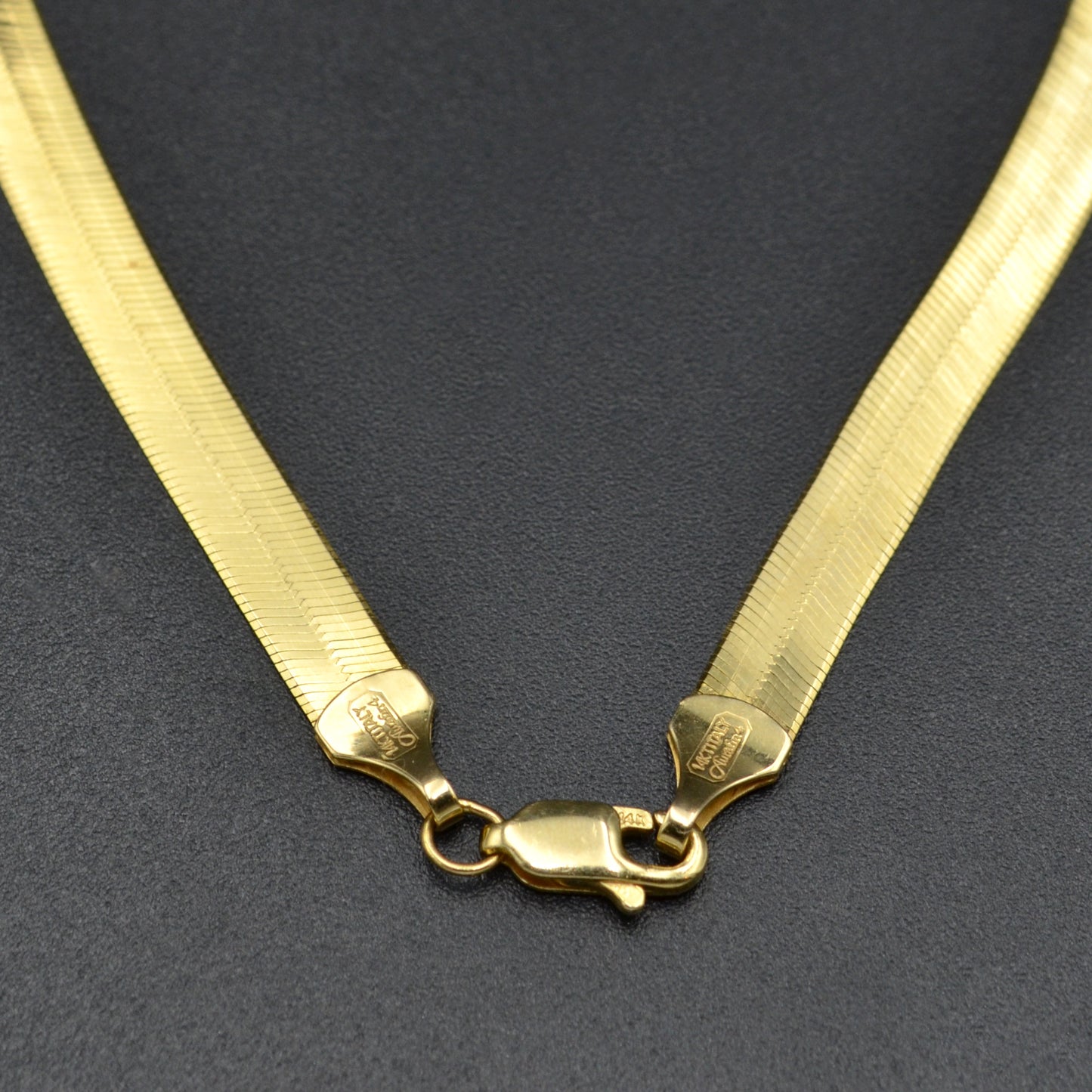 Vintage 14k Gold Herringbone Chain Necklace