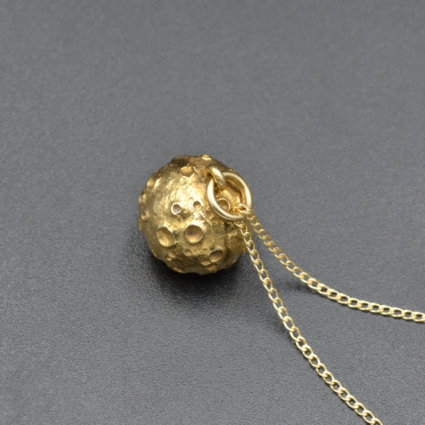 Vintage 14k Gold Moon Landing Pendant Necklace