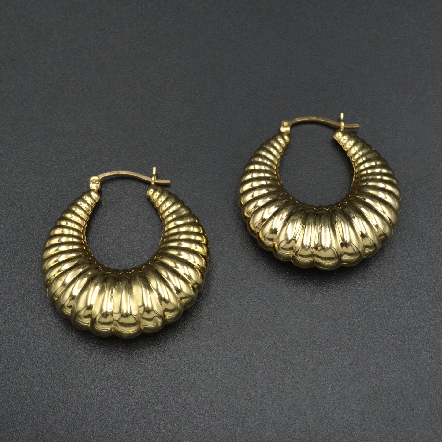 Vintage 10k Gold Shrimp Earrings