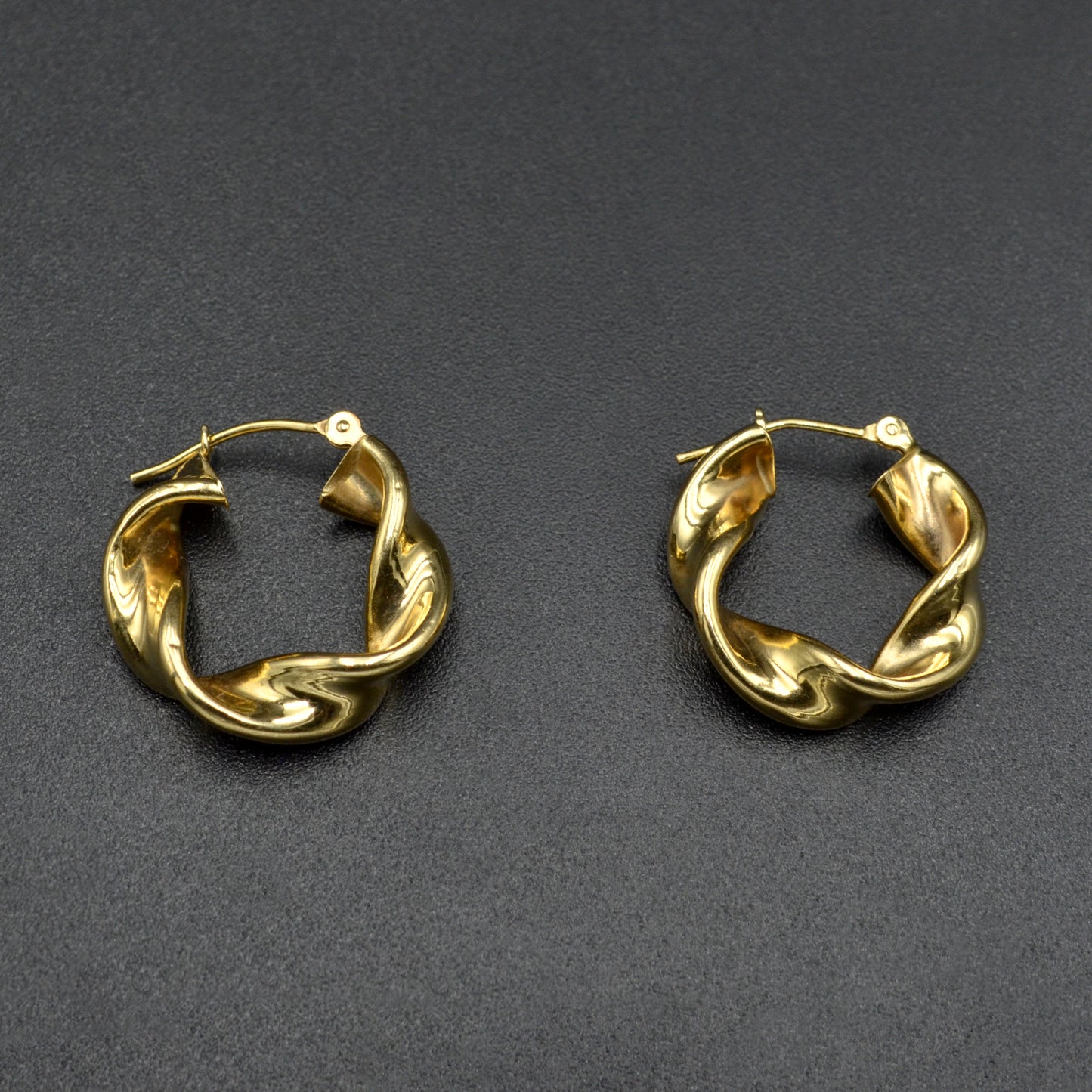 Vintage 14k Gold Twisted Hoop Earrings
