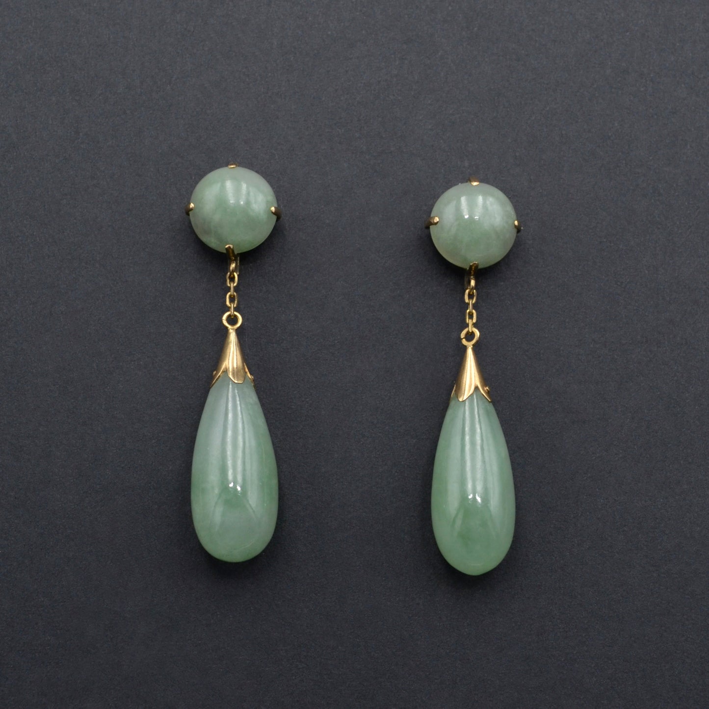 Vintage Jadeite Jade and 14k Gold Drop Earrings