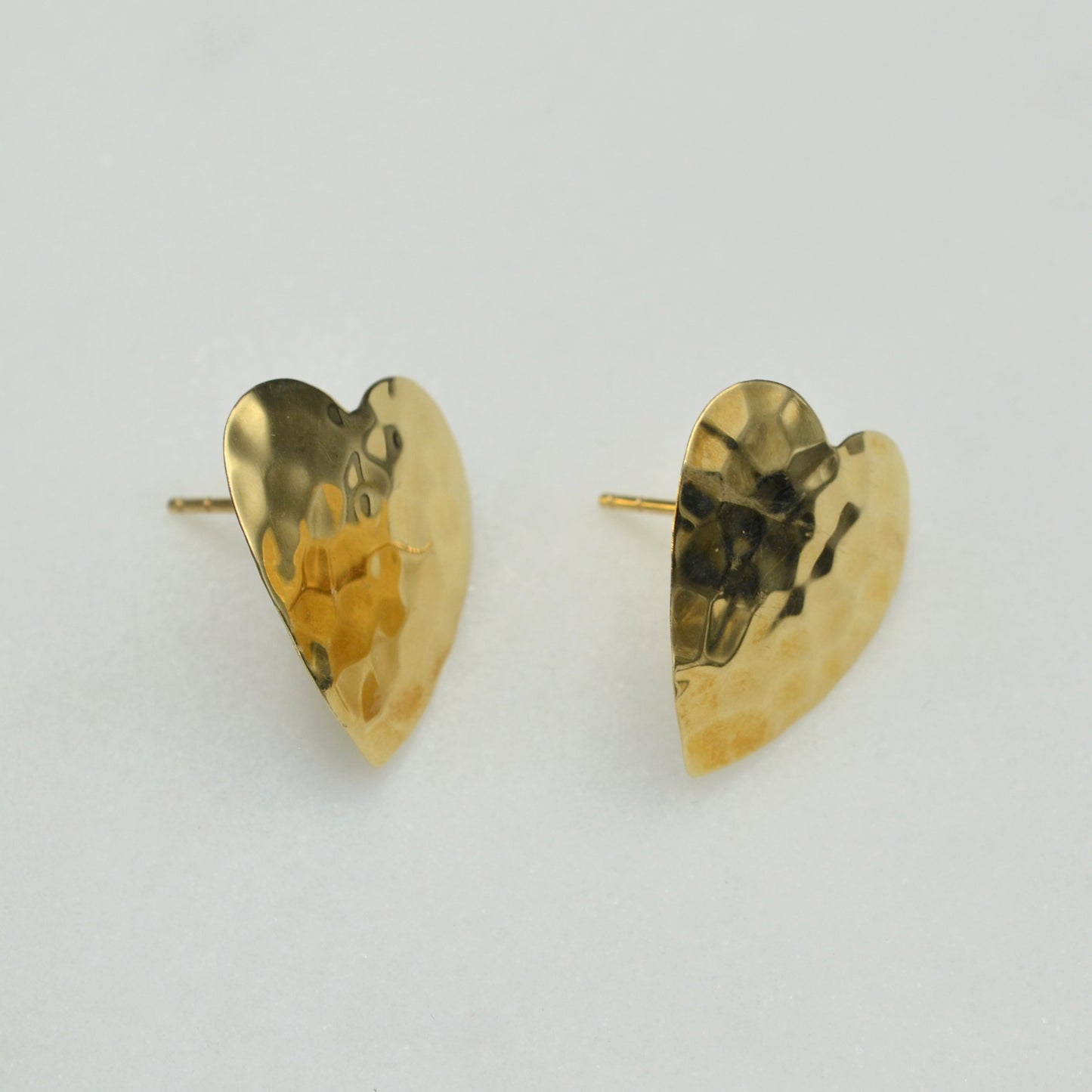 Vintage 14k Gold Hammered Heart Post Earrings