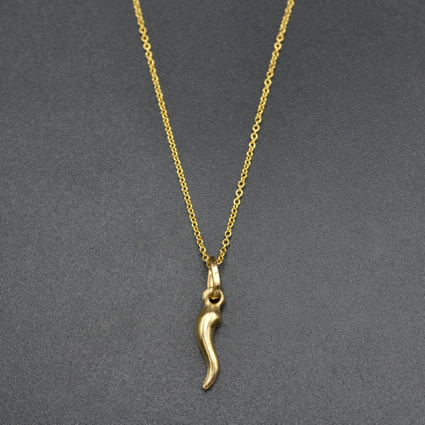 Vintage 14k Gold Cornicello Horn Charm Pendant Necklace