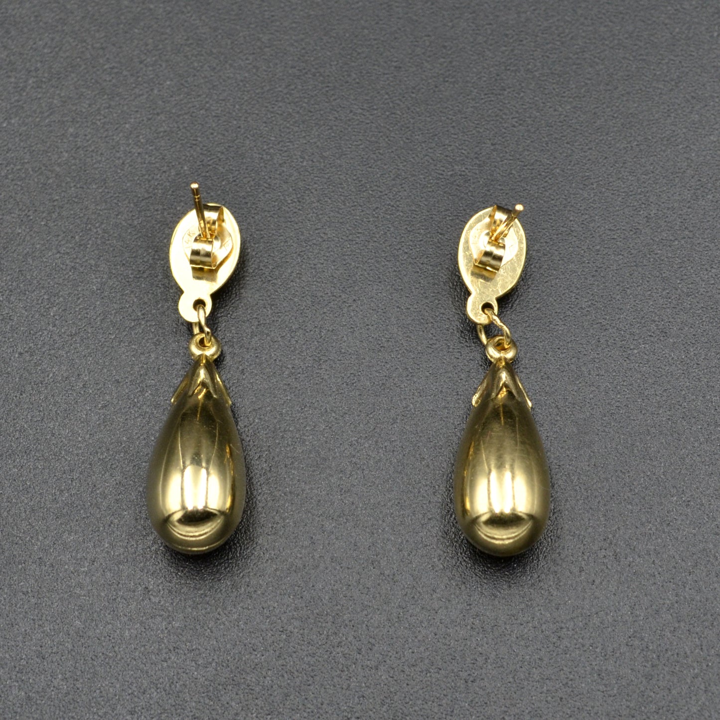 Vintage 14k Gold Teardrop Dangle Earrings