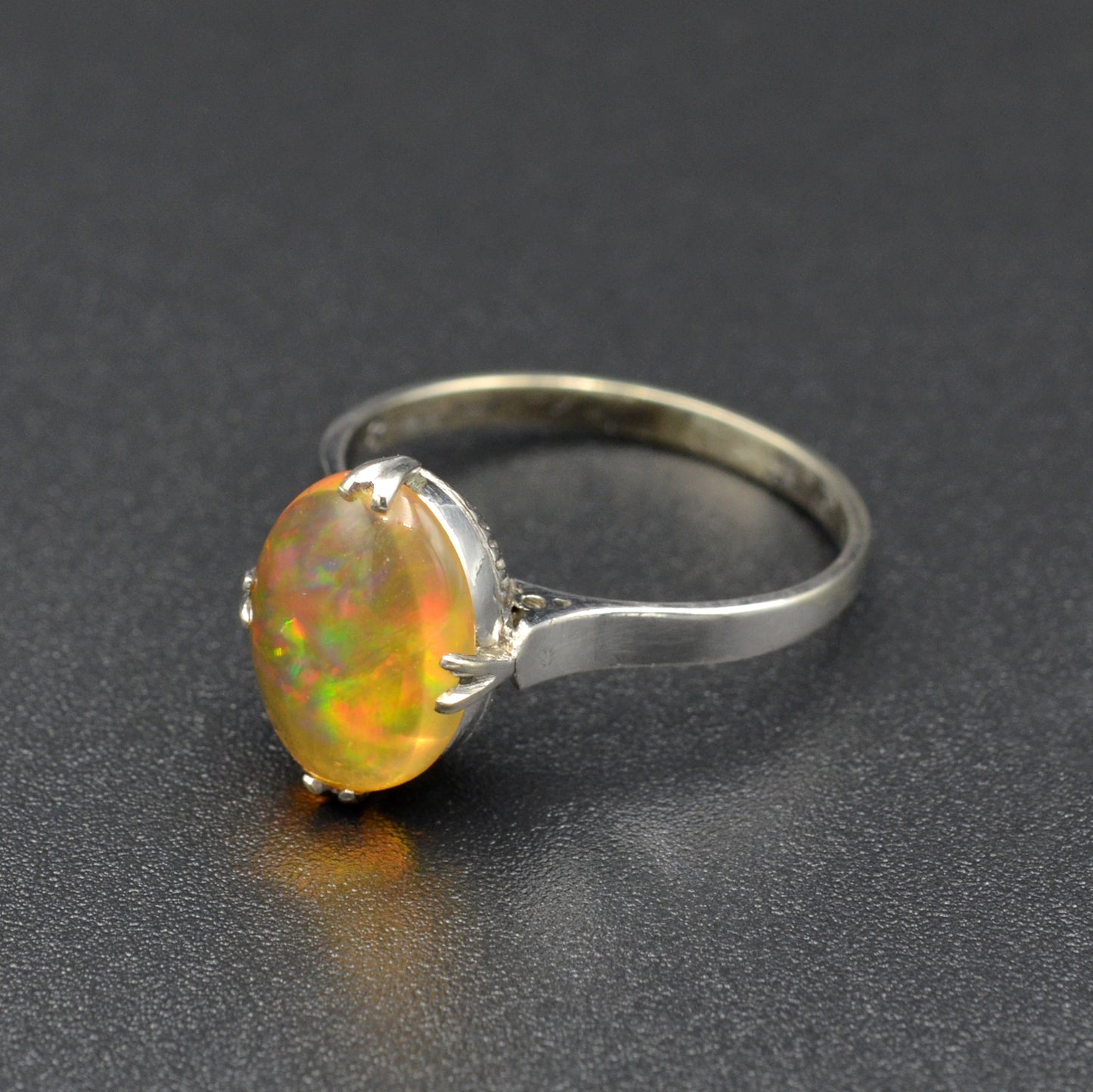 Antique Contra Luz Mexican Jelly Opal and 18k White Gold Ring