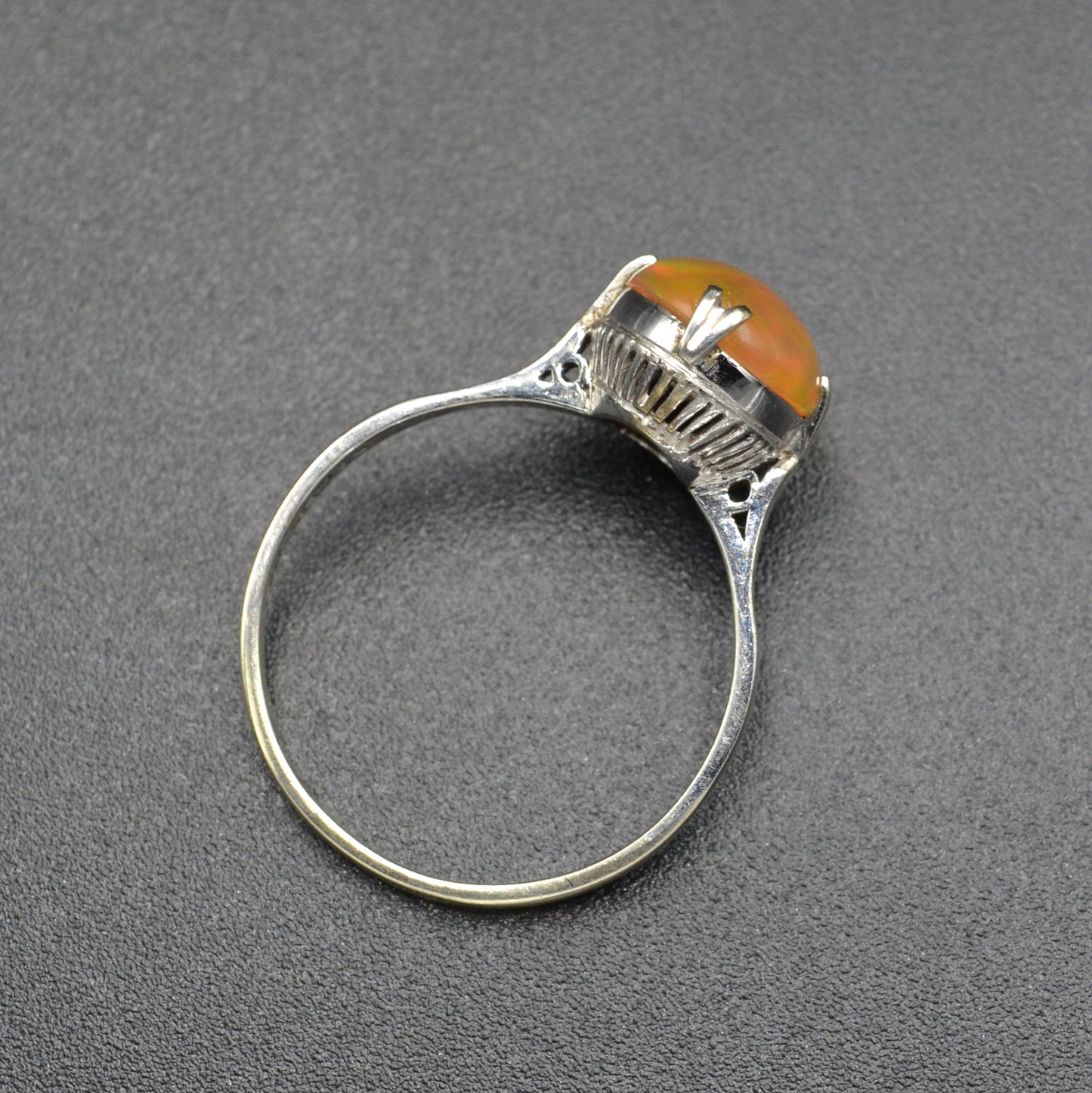 Antique Contra Luz Mexican Jelly Opal and 18k White Gold Ring