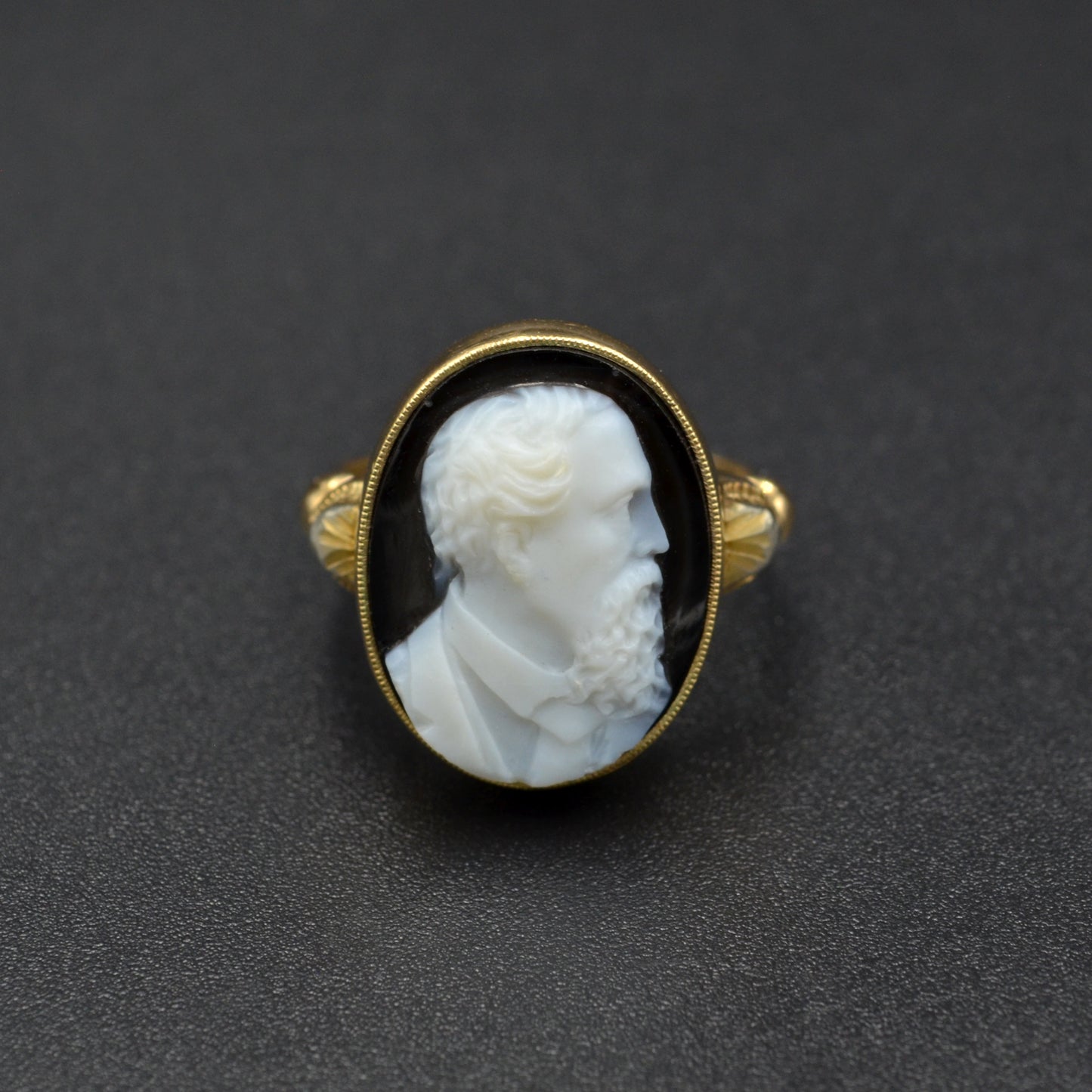 Antique Banded Onyx Cameo Portrait Ring in 14k Gold