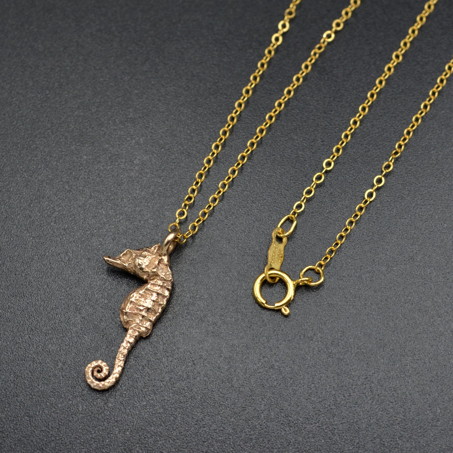 Vintage 14k Gold Seahorse Pendant Necklace