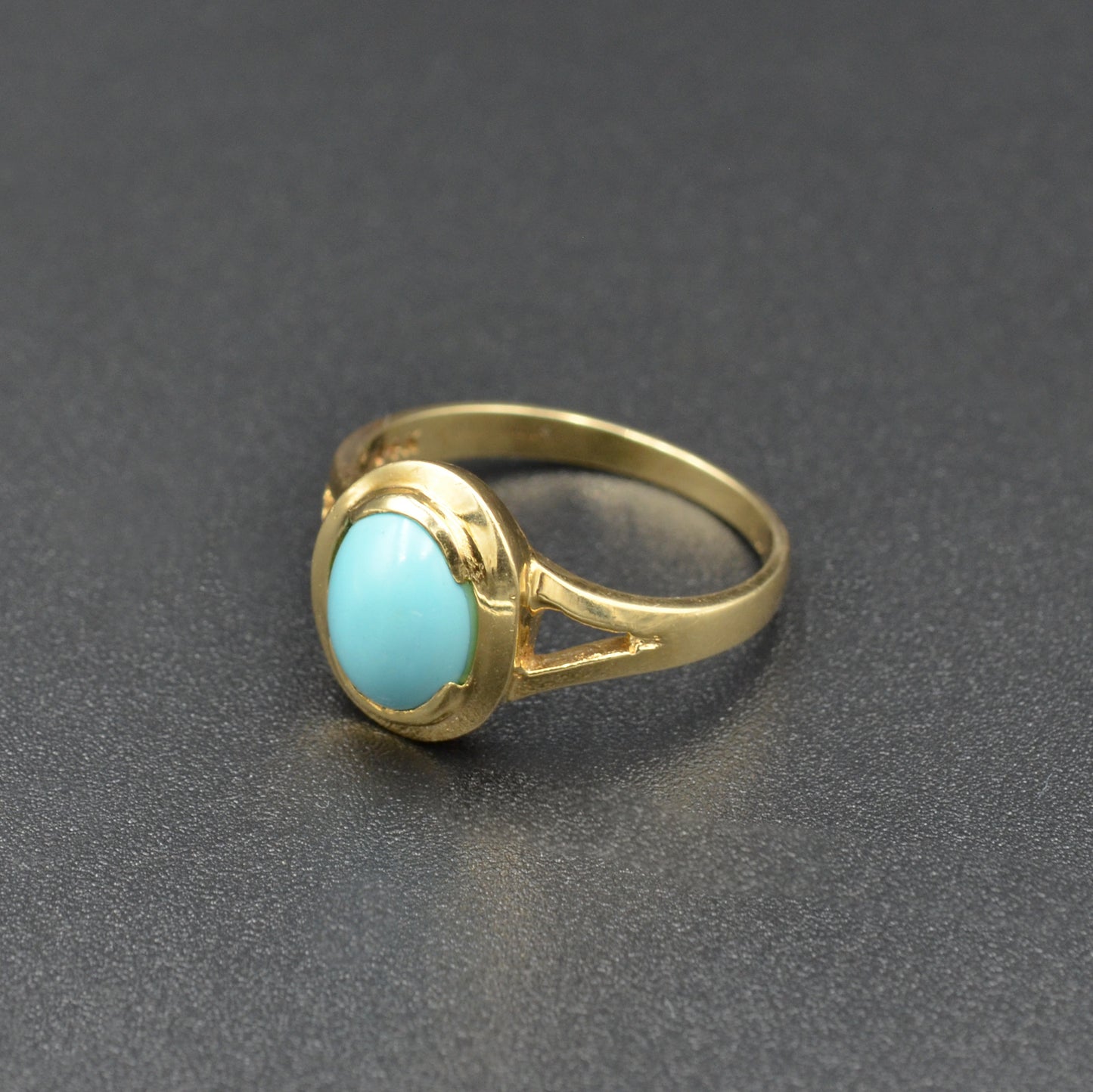 Vintage Sleeping Beauty Turquoise and 14k Yellow Gold Ring