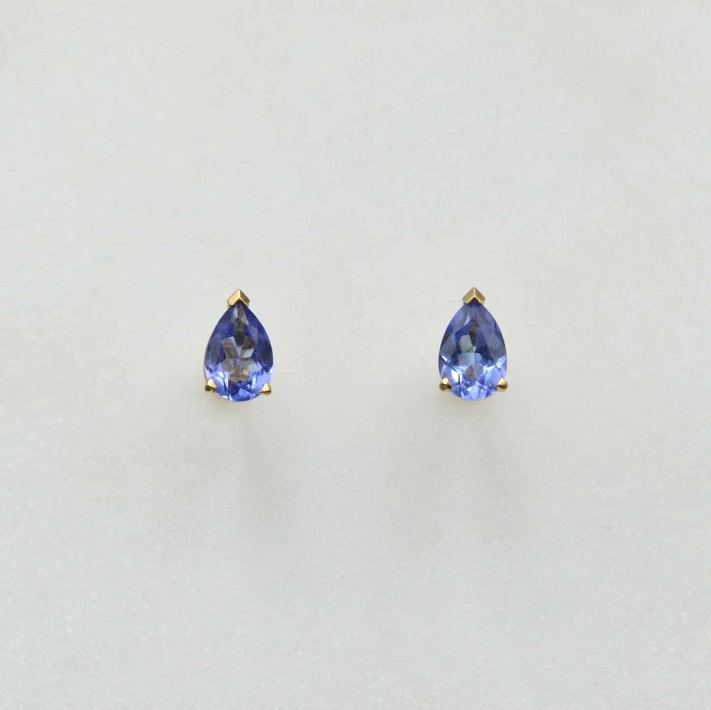 Vintage Tanzanite and 14k Gold Post Earrings