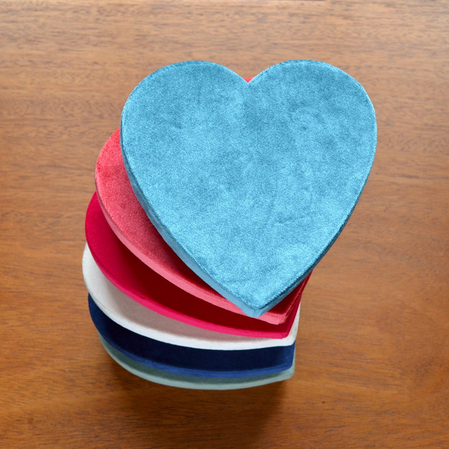 Heart-Shaped Velvet Jewelry Travel Case