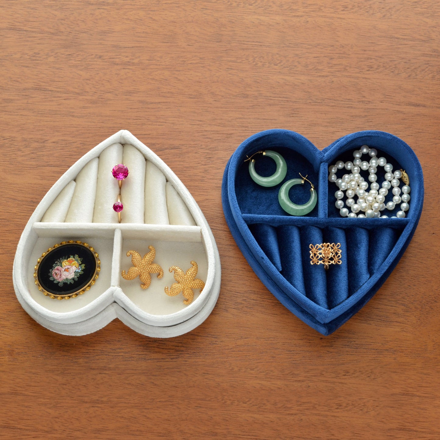 Heart-Shaped Velvet Jewelry Travel Case