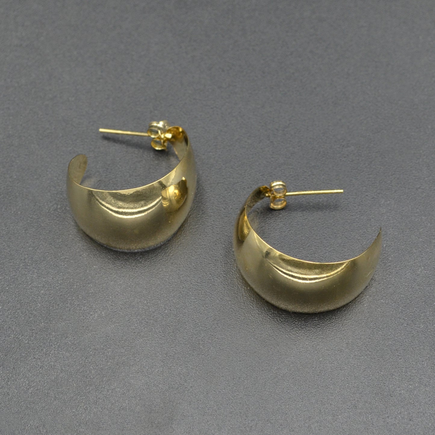 Vintage Wide 14k Gold Hoop Earrings