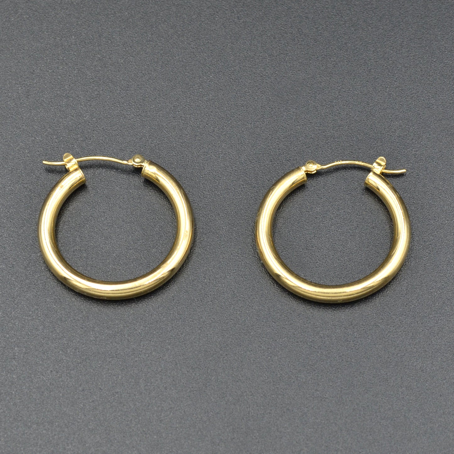 Classic 14k Gold Vintage Hoop Earrings