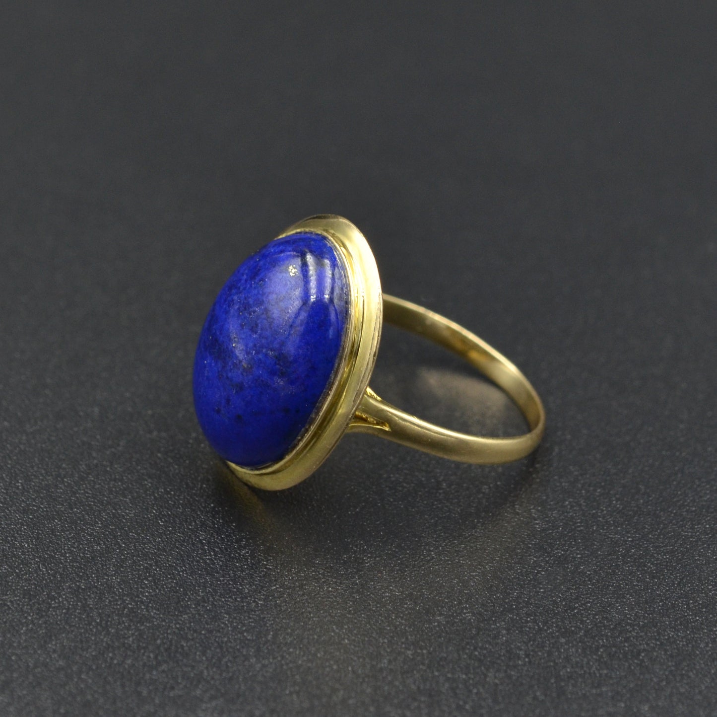 Vintage Lapis Lazuli and 14k Gold Ring