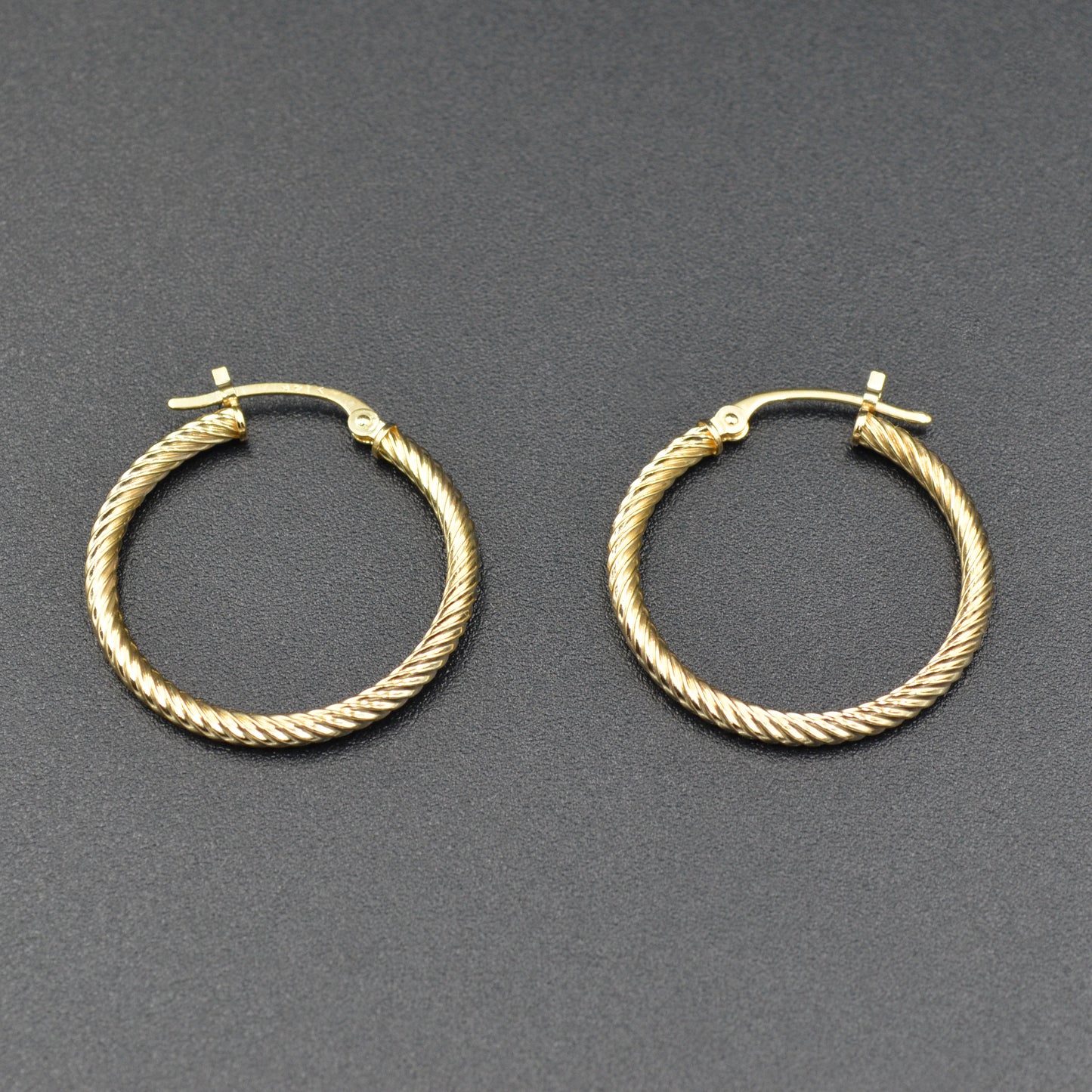 Vintage Ribbed 14k Gold Hoop Earrings