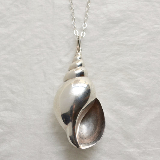 Silver Seashell Pendant Necklace