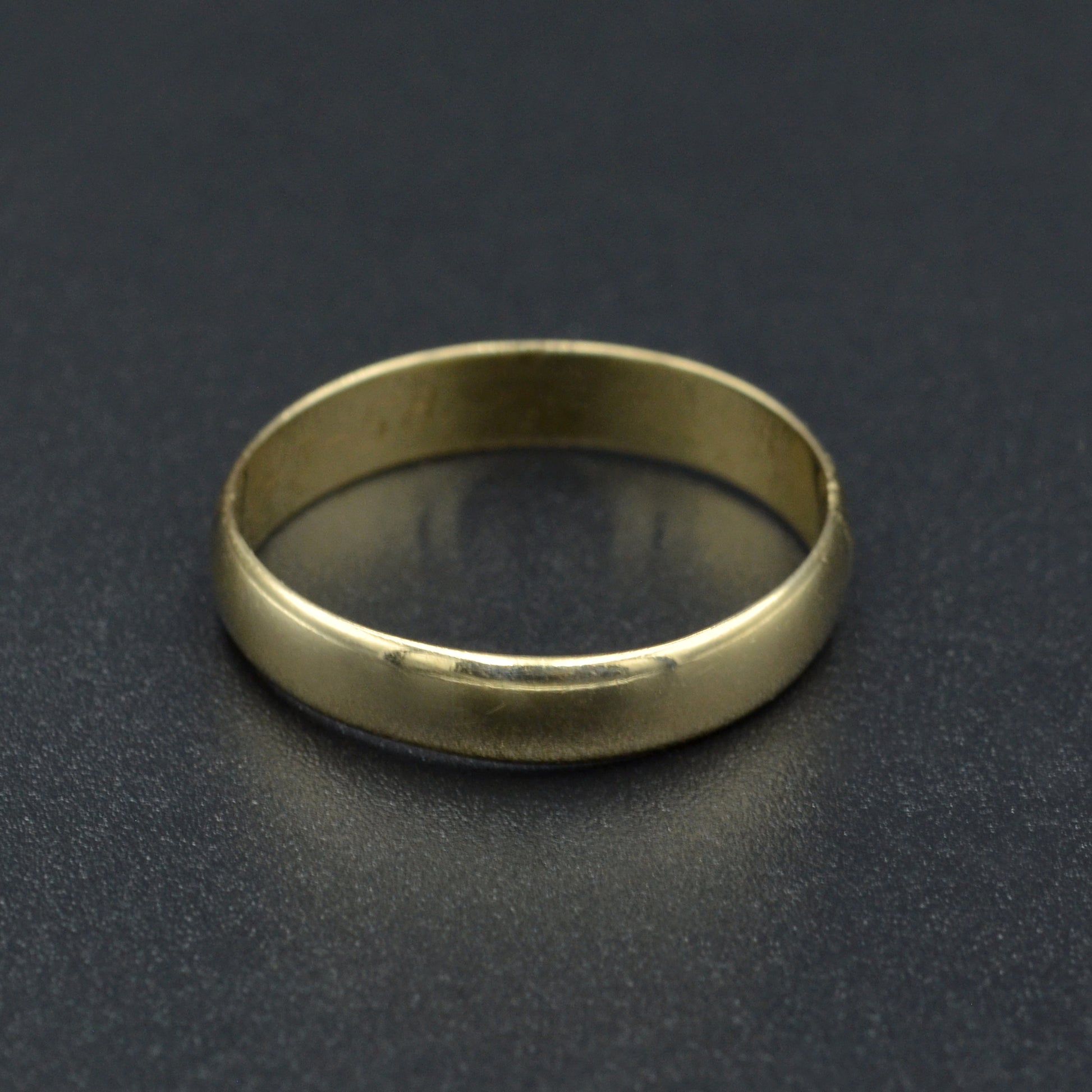 Vintage 14k Gold Wedding Band