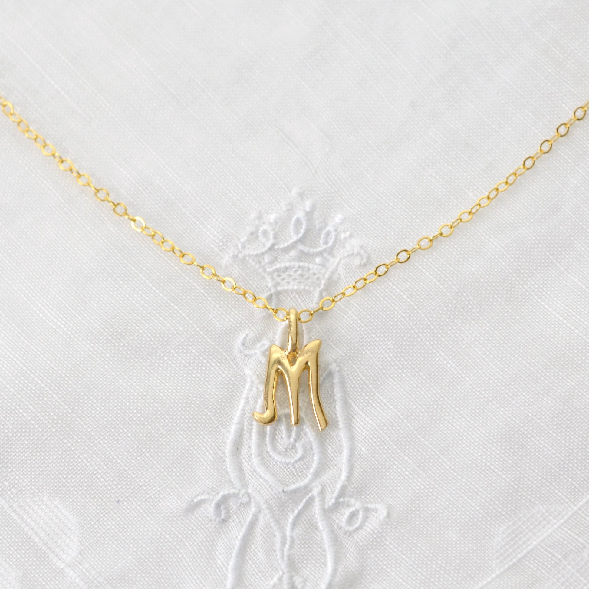 Vintage 14k Gold M Initial Charm Pendant Necklace