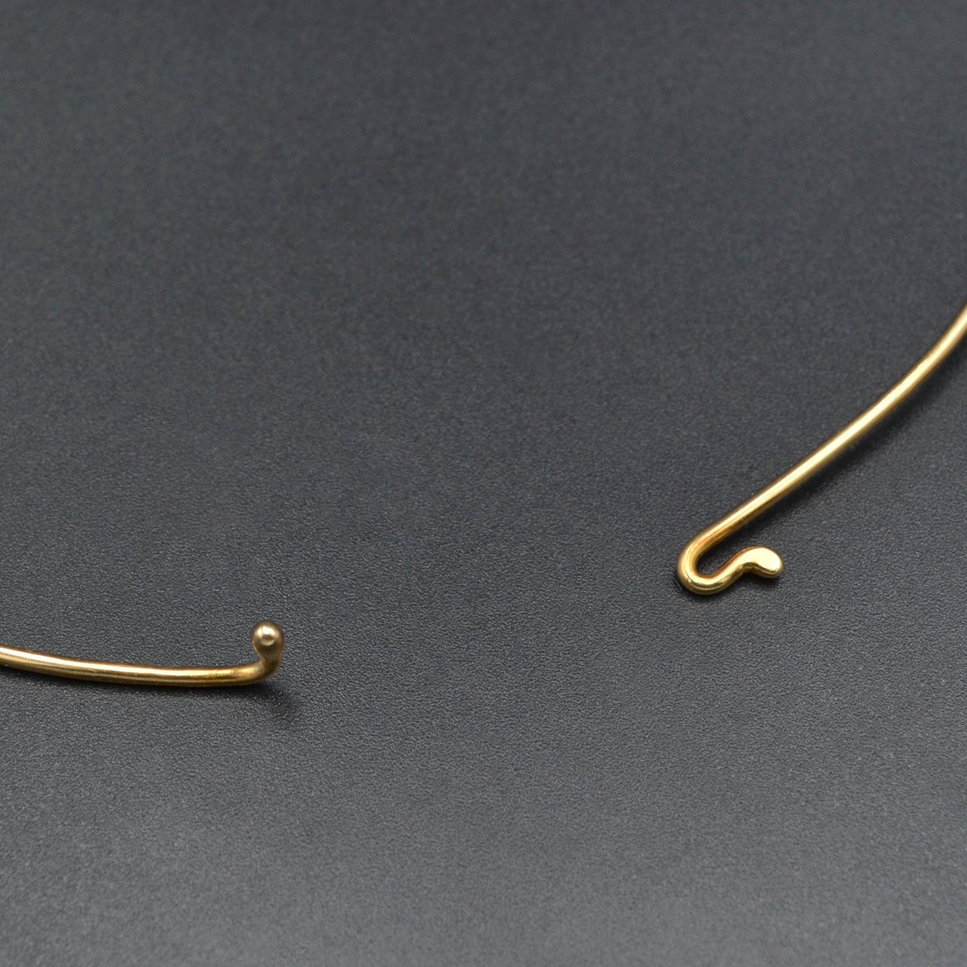 Vintage Omega 14k Gold Wire Collar Torque Necklace
