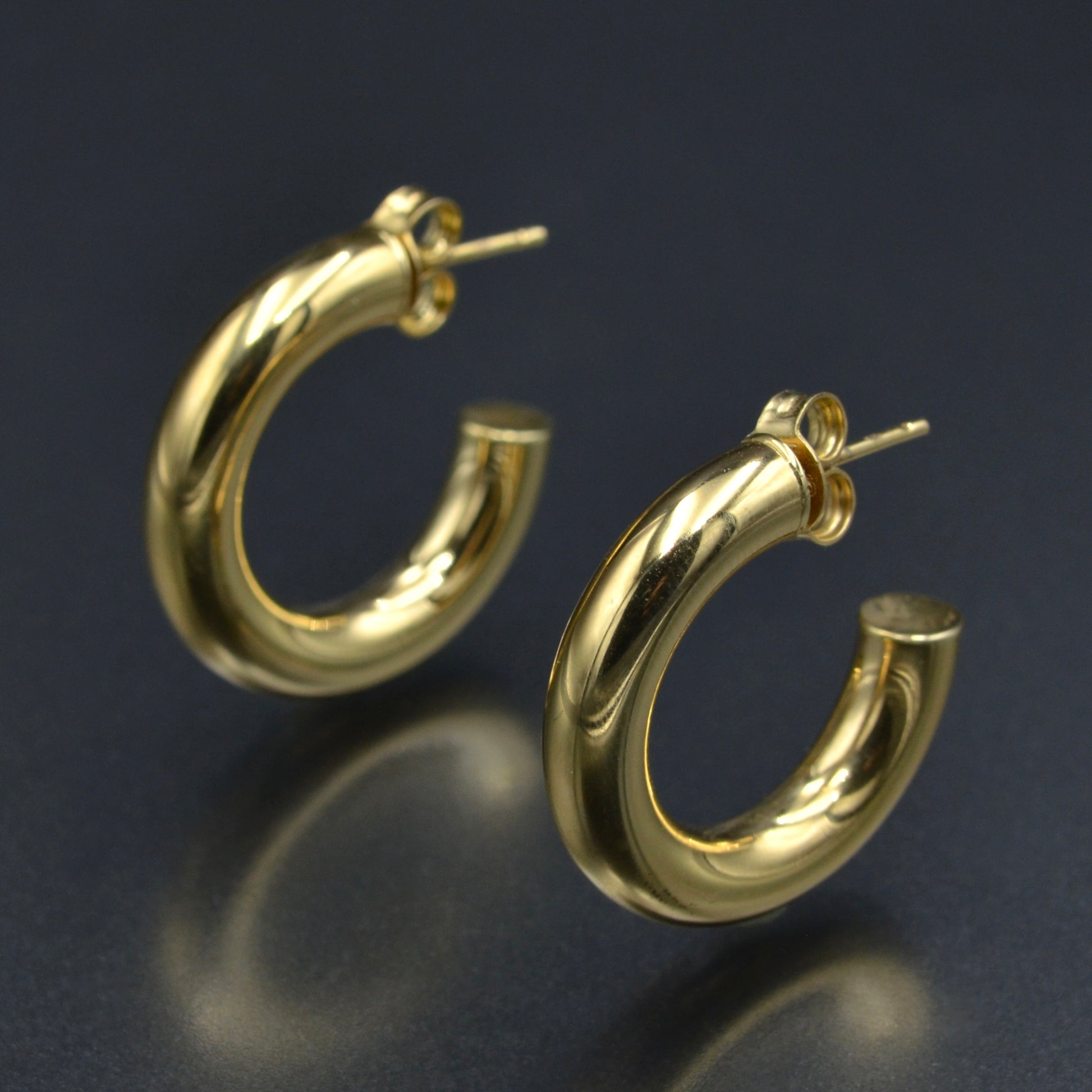 Vintage 14k Chunky Gold 3/4 Hoop Earrings
