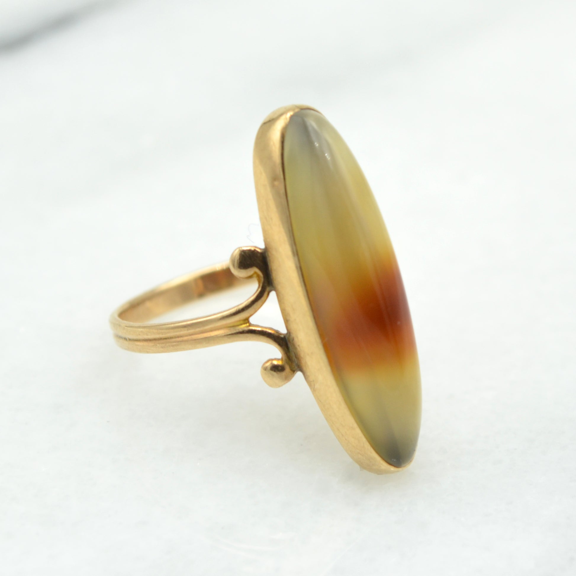 Antique Victorian Agate and 10k Gold Ring