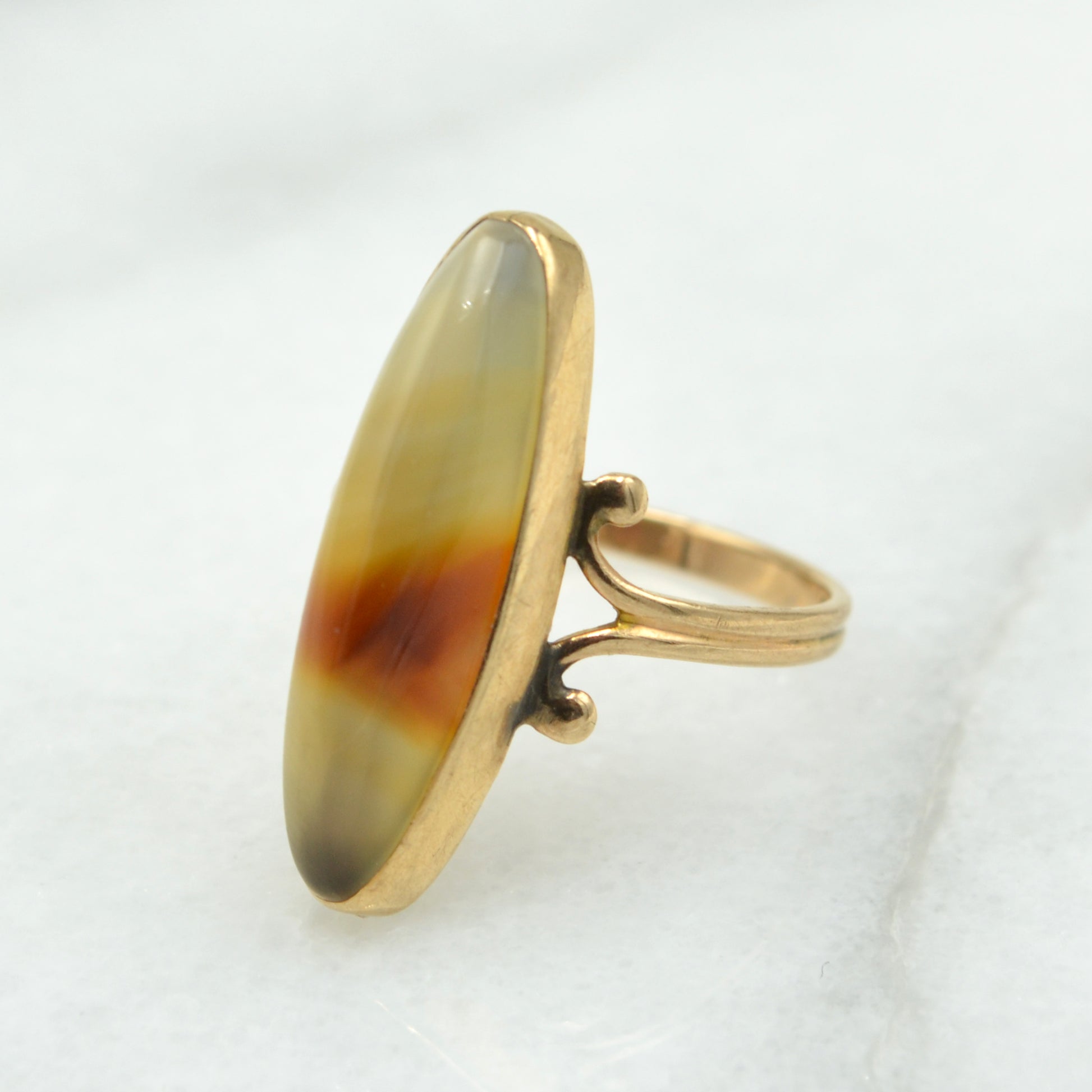 Antique Victorian Agate and 10k Gold Ring