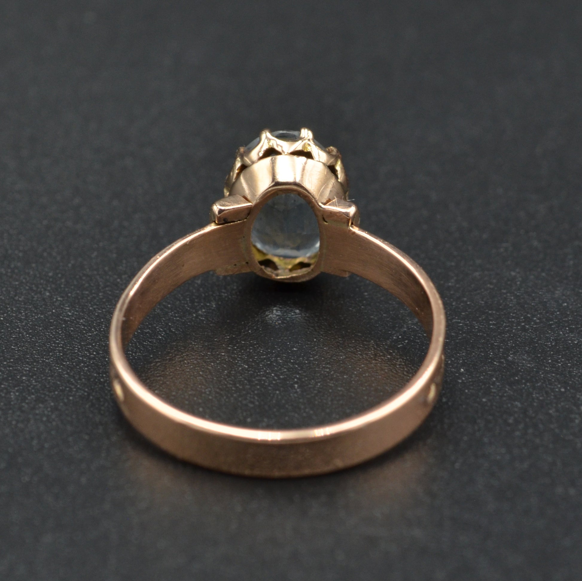 Antique Aquamarine and Gold Ring