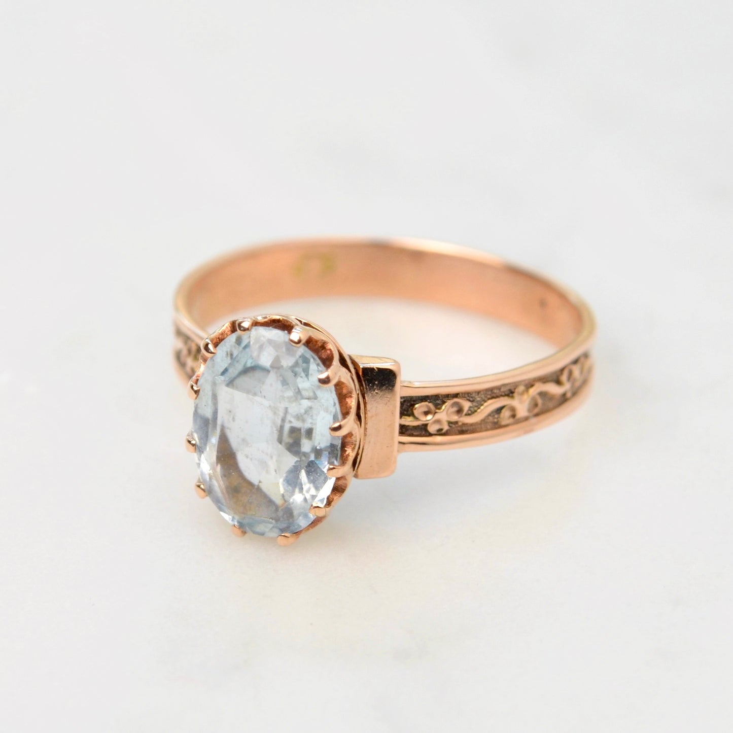 Antique Aquamarine and Gold Ring