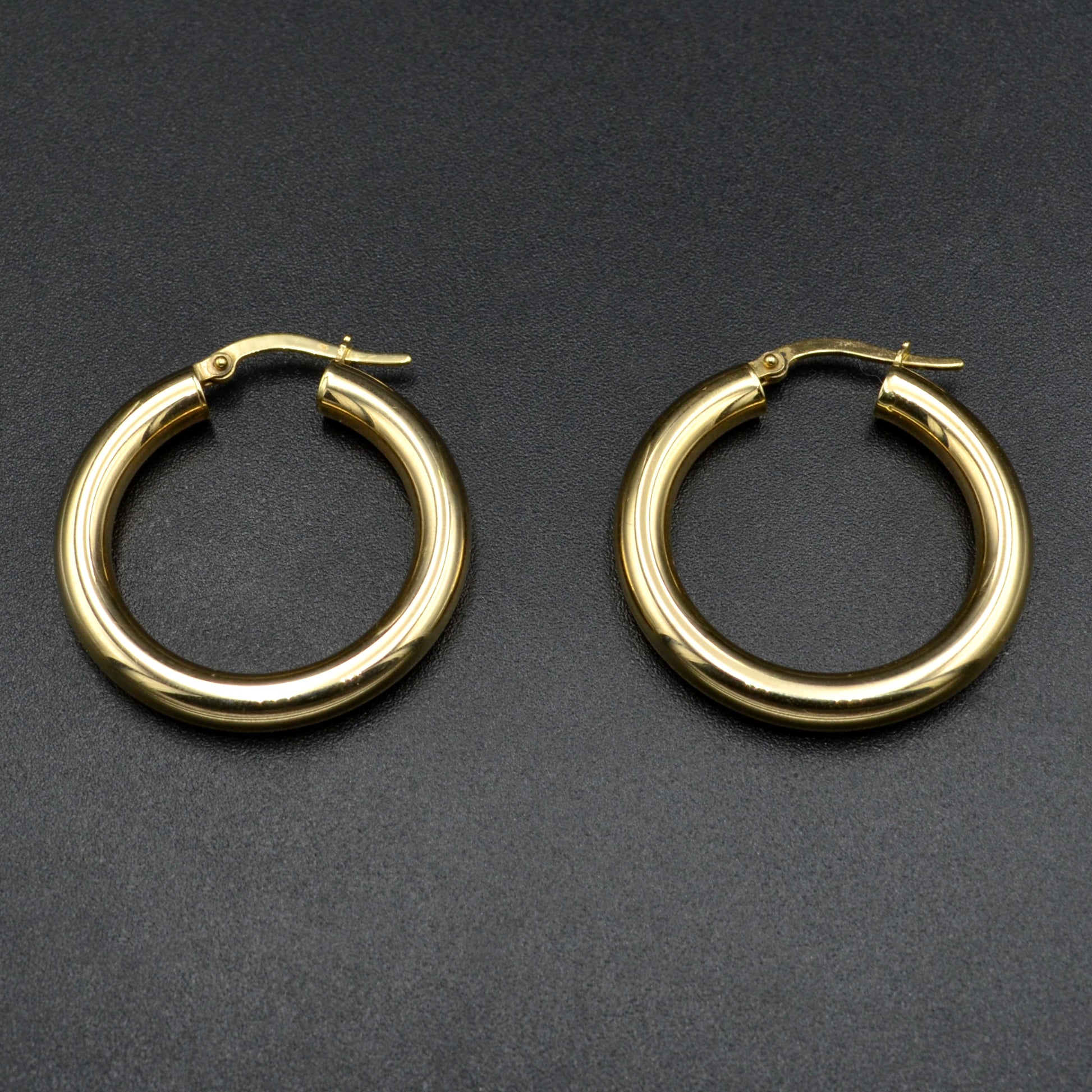 Vintage Chunky 14k Gold Hoop Earrings