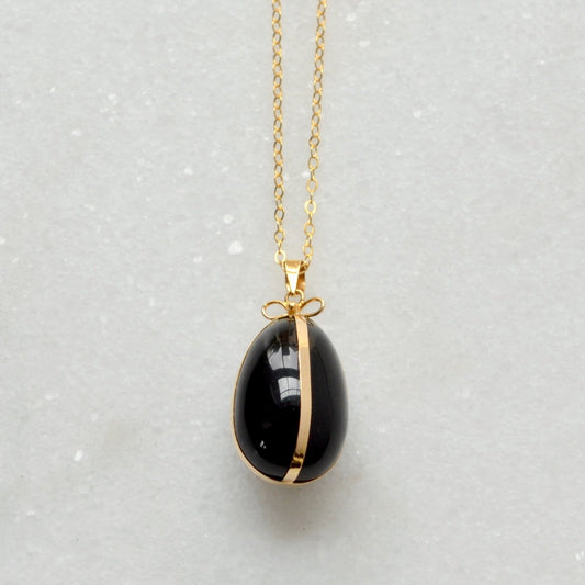 Vintage 14k Gold Onyx Egg Pendant Necklace