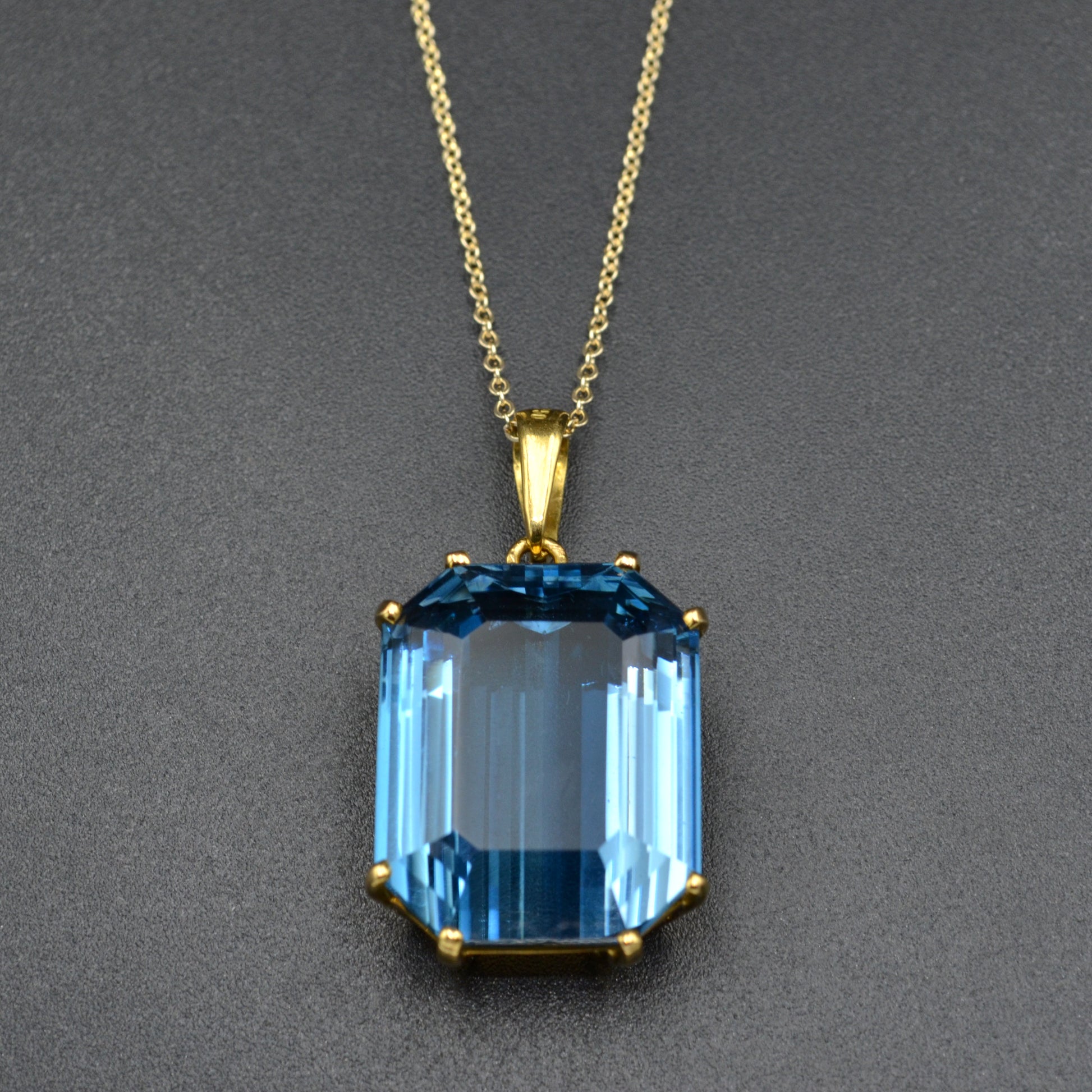 Vintage Blue Topaz and 18 Karat Gold Pendant Necklace