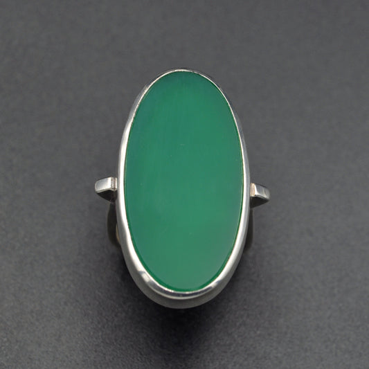 Vintage Modernist Green Chalcedony and Sterling Silver Ring