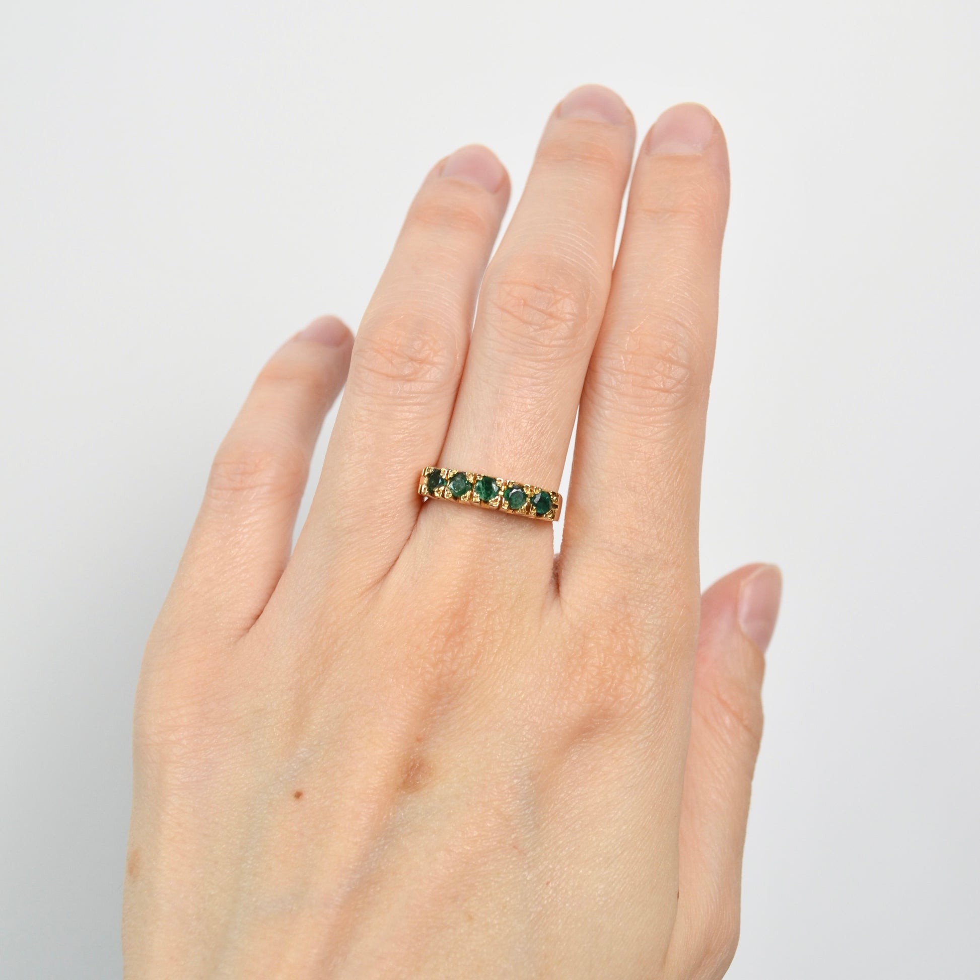 Vintage Emerald and 18k Gold Ring