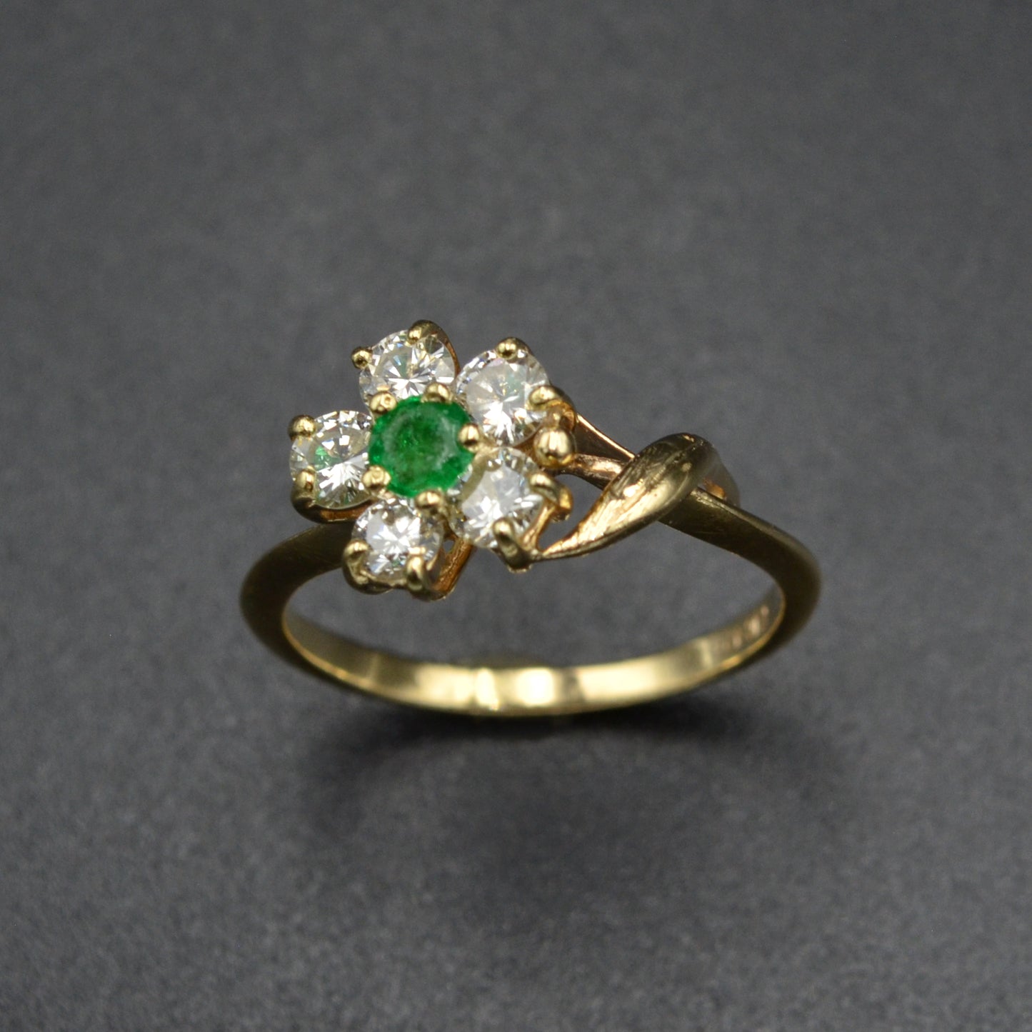 Vintage Emerald and Diamond Flower Ring