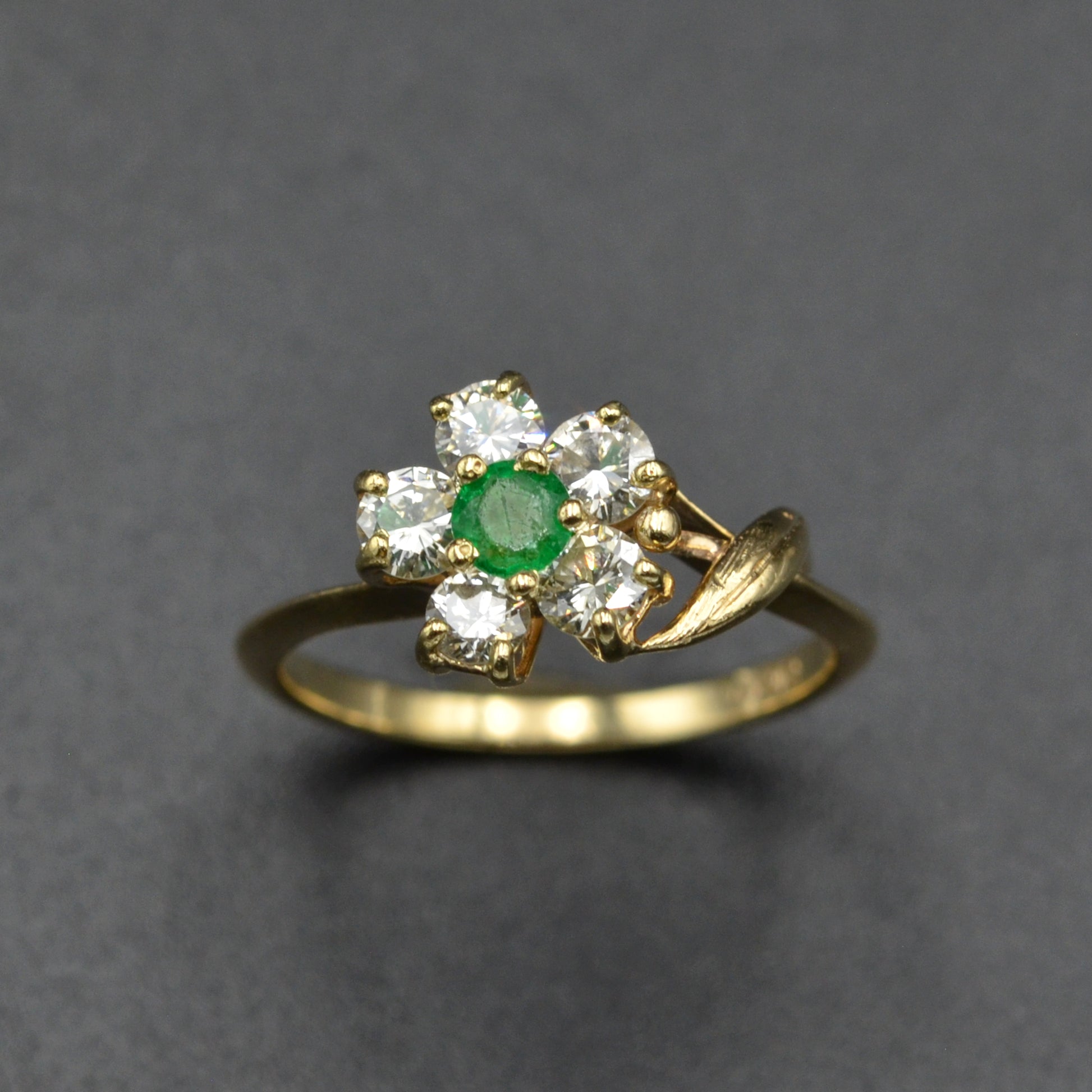 Vintage Emerald and Diamond Flower Ring
