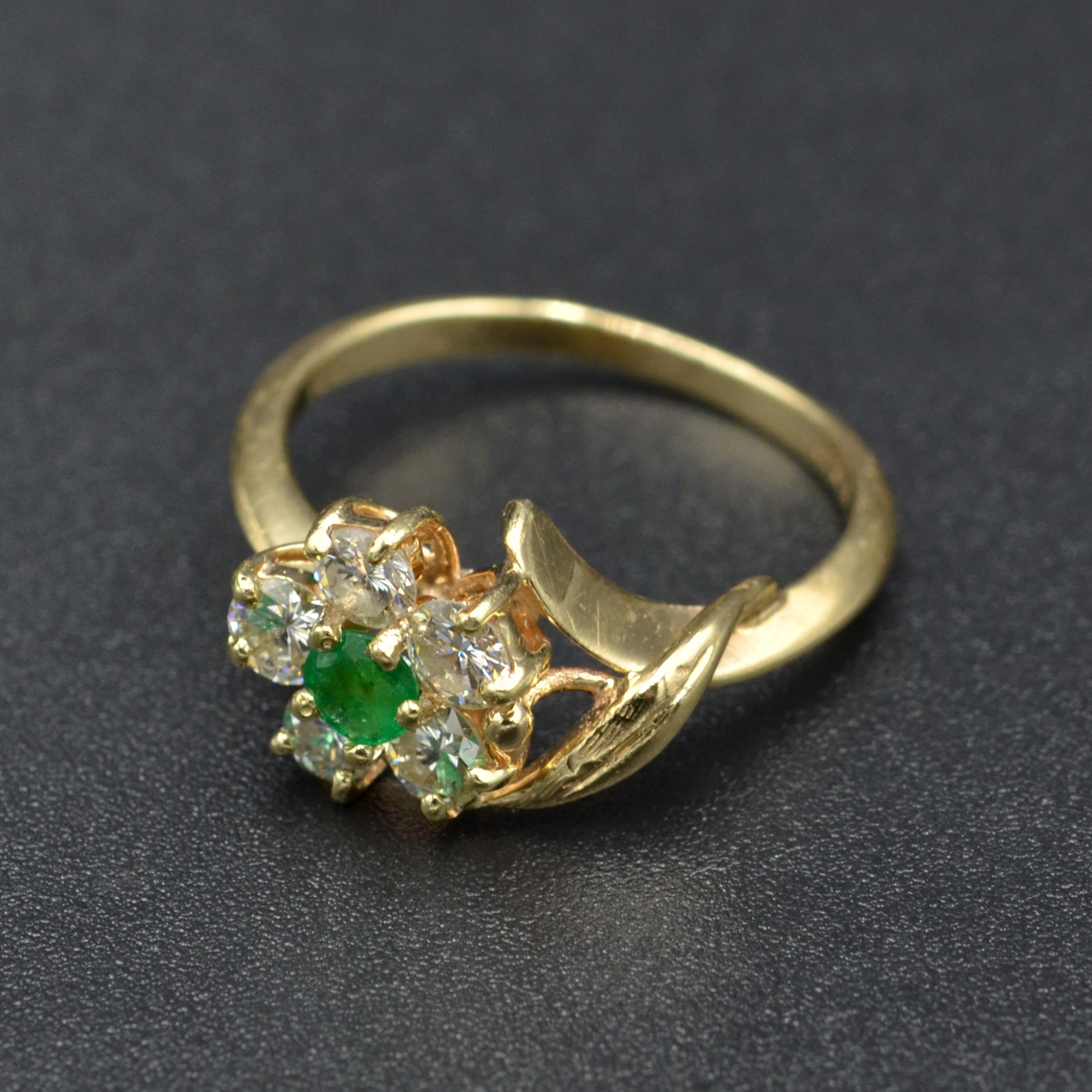 Vintage Emerald and Diamond Flower Ring