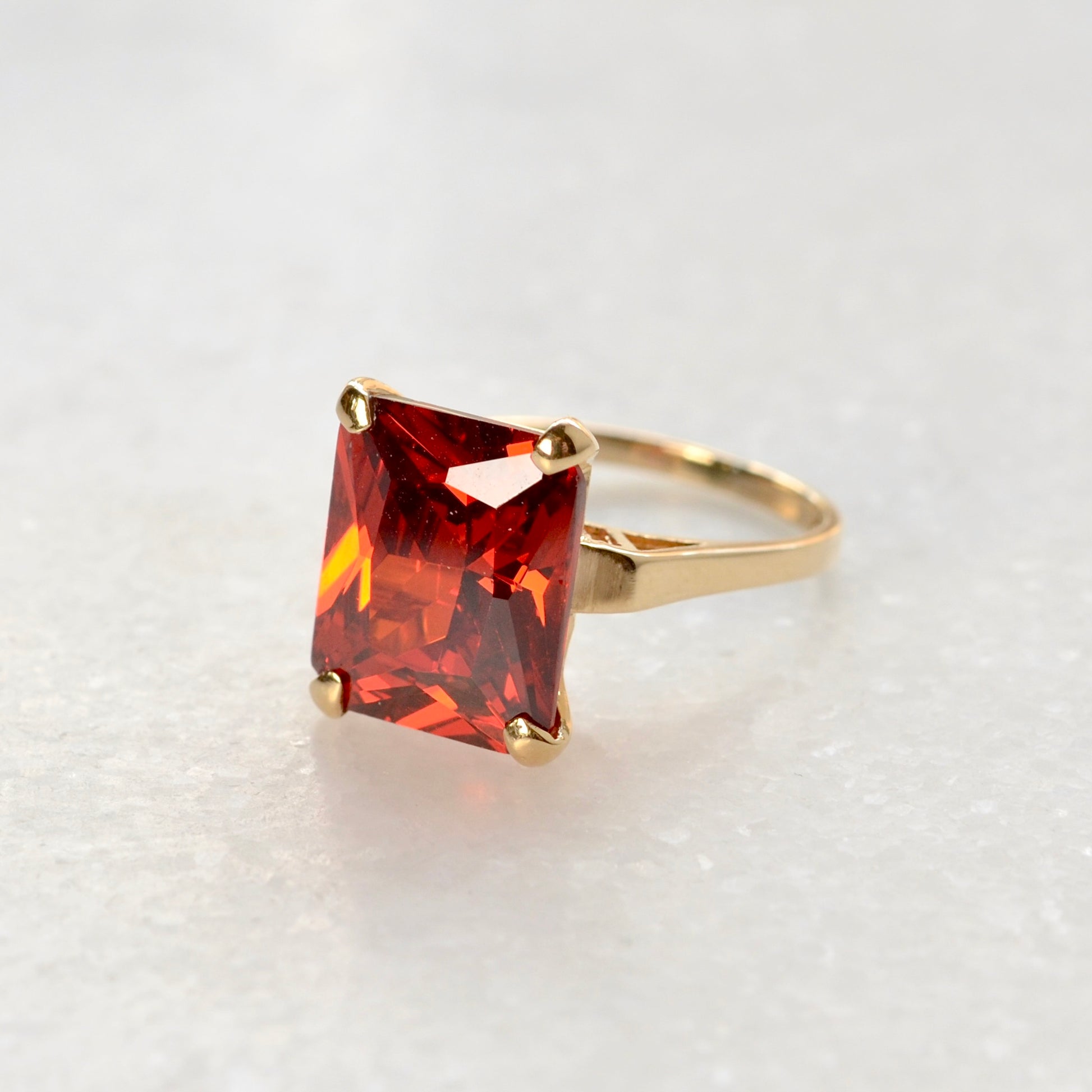 Vintage Pyrope-Spessartite Garnet and 14k Gold Ring