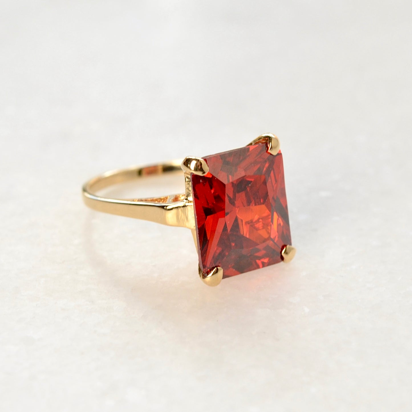 Vintage Pyrope-Spessartite Garnet and 14k Gold Ring