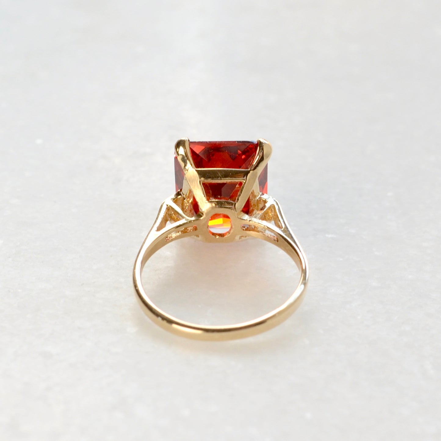 Vintage Pyrope-Spessartite Garnet and 14k Gold Ring